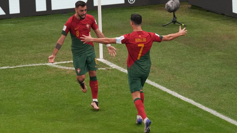 Първият гол в мача между Португалия и Уругвай (2:0) породи