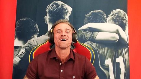  Луис Енрике още веднъж с паметен отговор в чат с почитатели 