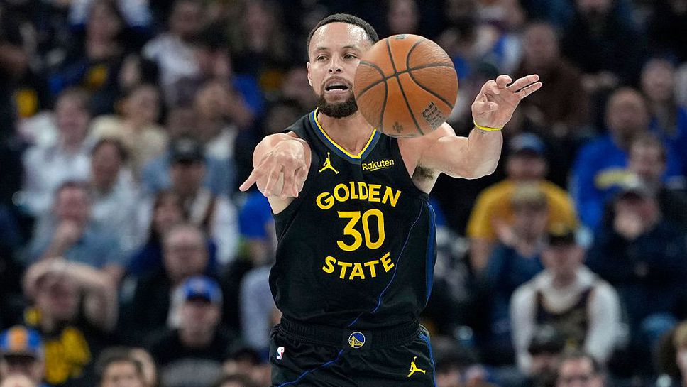 Стеф Къри в лазарета на Голдън Стейт