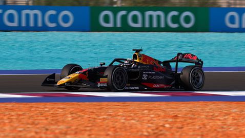  Страхотен! Никола Цолов 7-ми в първата си подготовка във Формула 2 