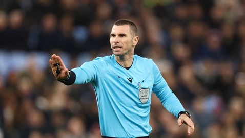 Проблемите на Кабаков в Европа: ударен футболист и нахлуващи на терена ултраси