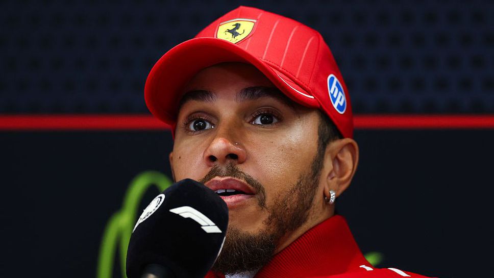 Седемкратният шампион във Формула 1 Люис Хамилтън не съжалява че