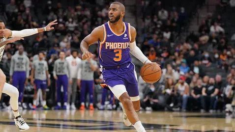 Крис Пол с трипъл-дабъл при успех над Минесота