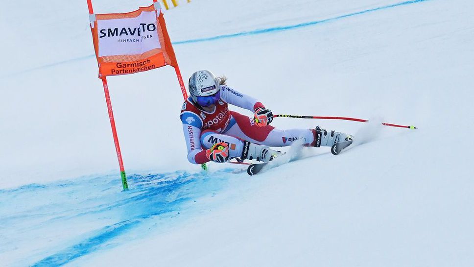 Световната шампионка Зутер спечели последното спускане в СК преди Олимпиадата