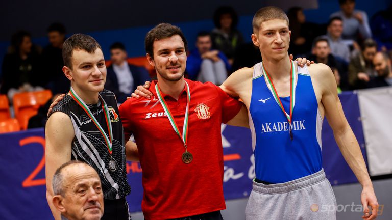 Борислав Рапонджиев поднесе изненадата на 200 м при мъжете