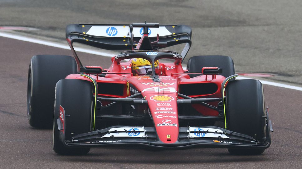 Хамилтън катастрофира на тестовете в Барселона