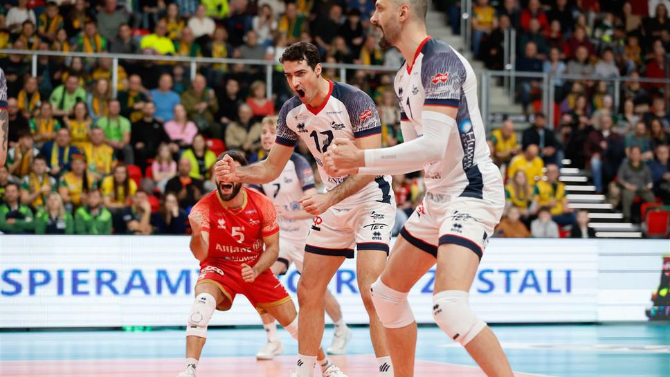 Матей Казийски и Милано завършиха със загуба груповата фаза на ШЛ, но продължават напред