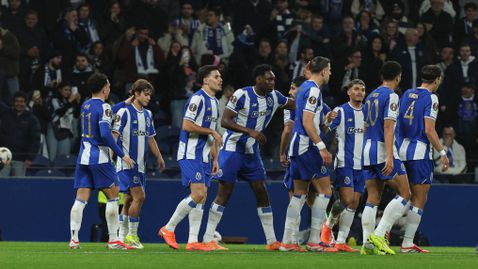 Порто завърши в топ 8 след обрат срещу Рейнджърс