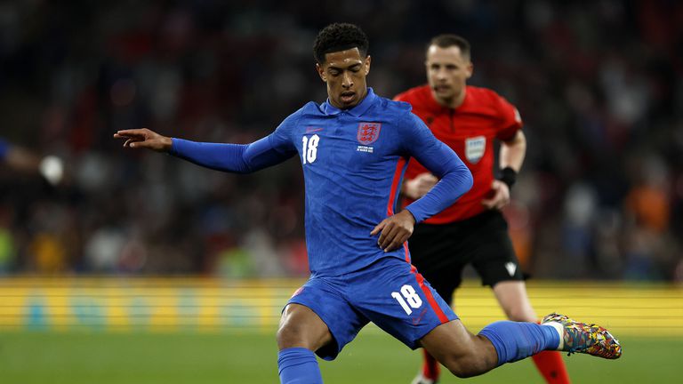  Саутгейт посъветва Белингам да се завърне в Англия 