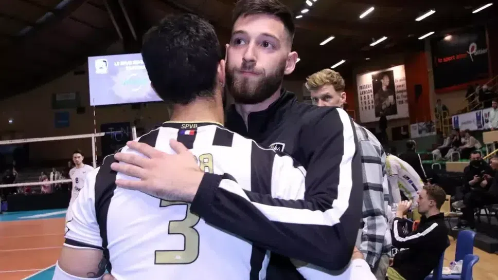 Георги Петров вече е волейболист на Поатие