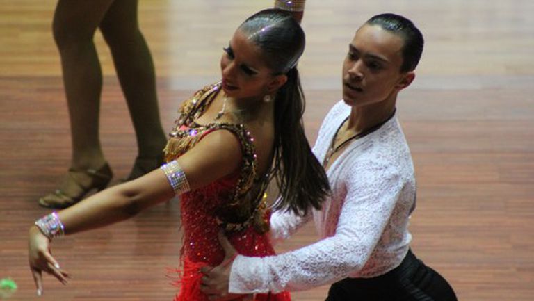 България записа исторически успех в спортните танци на провелото се