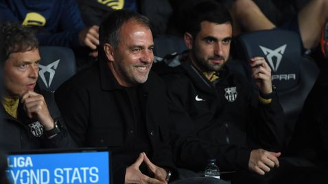 Флик за жалбата на Осасуна, ротациите и как се чувства начело на Барселона