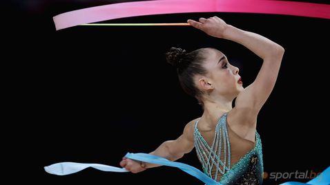 Стилияна Николова спечели сребро, Ева Брезалиева се нареди шеста в многобоя на Световната купа в София