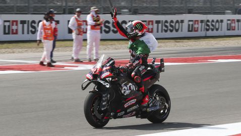 Марко Бедзеки триумфира в САЩ за трета поредна победа от началото на сезона в MotoGP