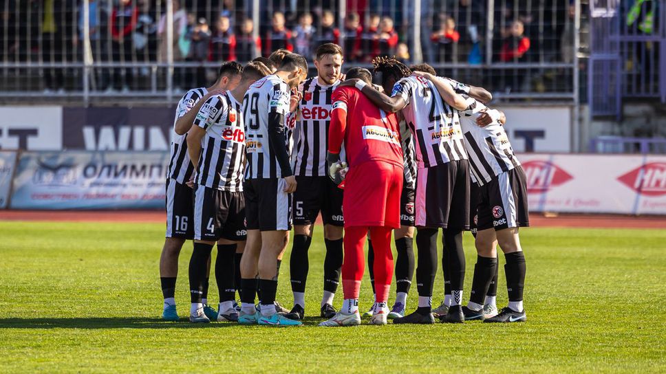 11-те на Локомотив (Горна Оряховица) и Янтра