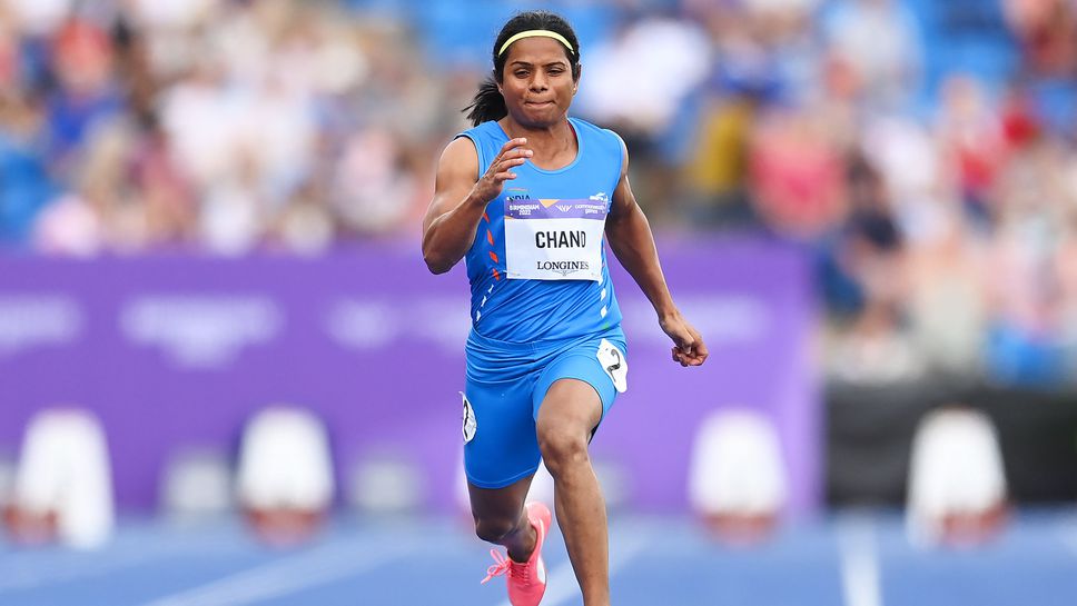 Дюти Чанд, която се пребори с правилата за пола, сега усеща удара