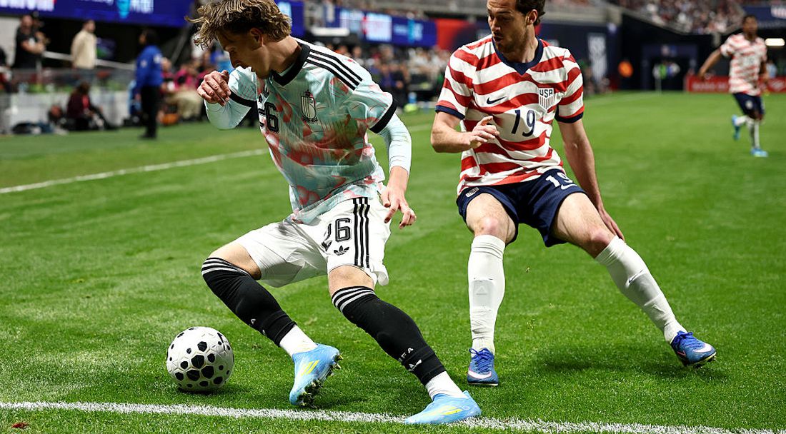 Играчите на Белгия и САЩ трудно се различавали по терена