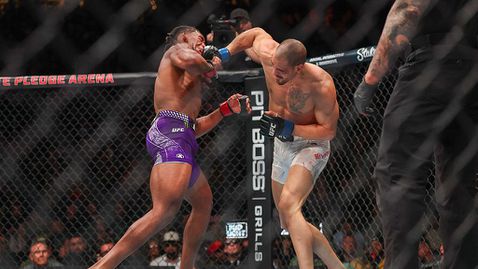 Бивш шампион на GLORY продължава с победите в UFC