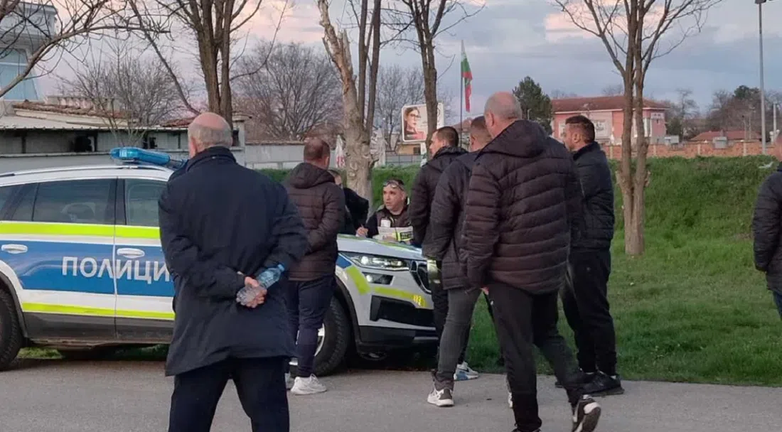 Грозни сцени след края на регионалното дерби Секирово - Марица