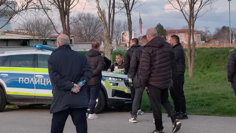 Грозни сцени след края на регионалното дерби Секирово - Марица