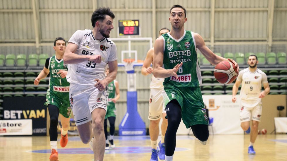 Ботев Враца сломи Локомотив в кошмарен за пловдивчани двубой