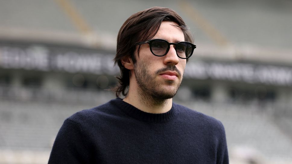 Манчестър Сити ще подсилва халфовата си линия с дуо от Премиър лийг