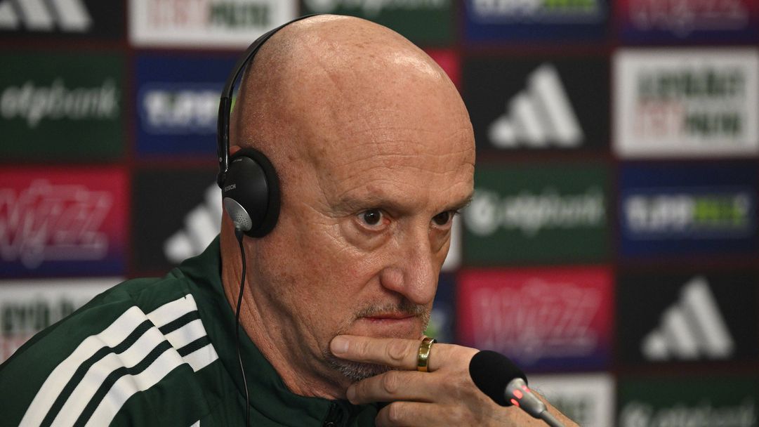 Селекционерът на Унгария: Аз съм никой в сравнение със Слот