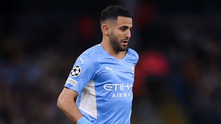  ПСЖ готви оферта за Рияд Марез 