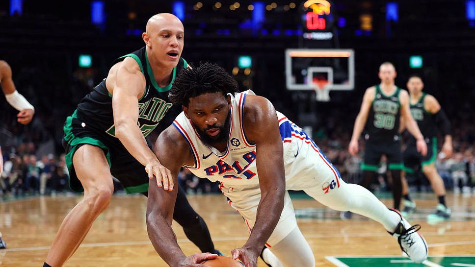 Селтикс колабираха, 76ърс запазиха надежди