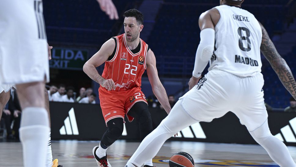 Начало на двубоя в Мадрид, тежък удар за "лос бланкос"!