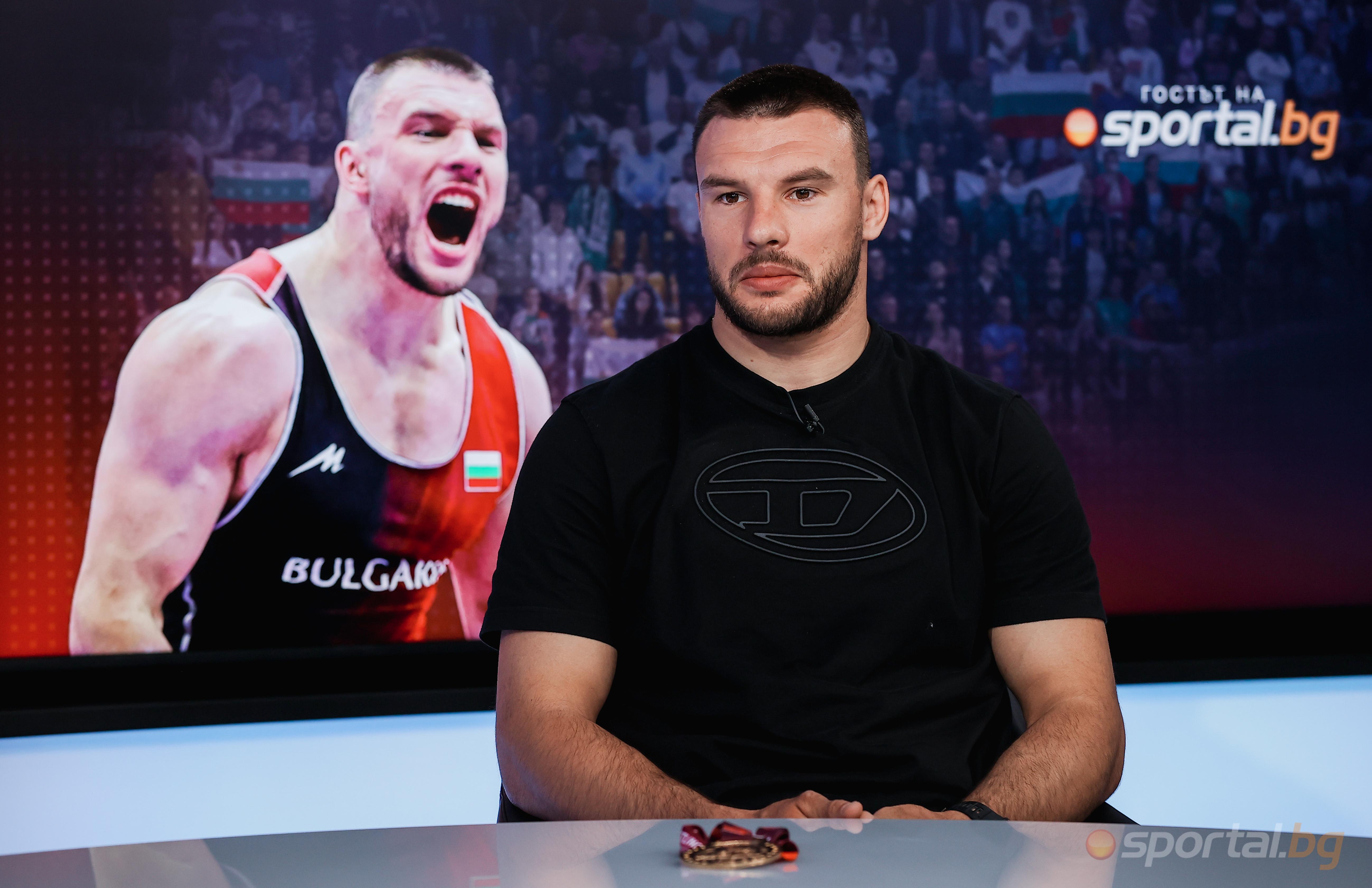 Кирил Милов ще се бори за бронз на Световното