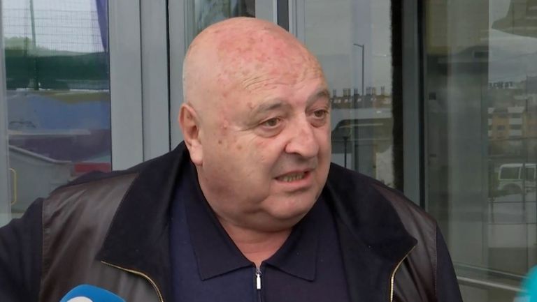 Венци Стефанов: Двама генерали решават за българския футбол, кажат ли да хвърляме кюмюр у пещта - започваме