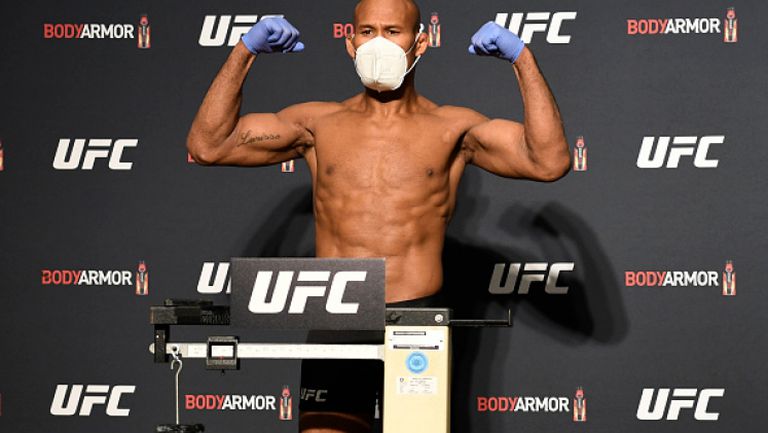 Роналдо Соуза болен от коронавирус, но UFC 249 ще се състои