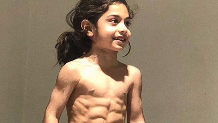 Шестгодишното иранче Арат направи 3000 "крачета"
