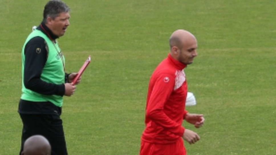 Любо Пенев изведе Царско село за открита тренировка