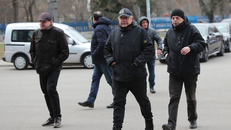 Васил Божков говори два часа със "сините" фенове, предстои нова среща