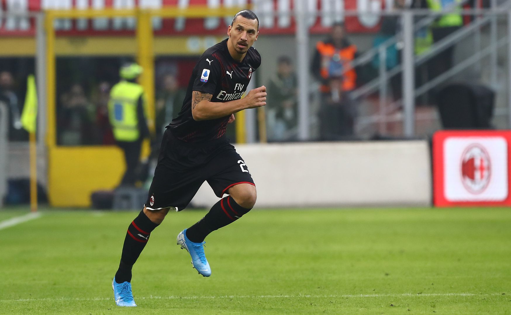 Златан Ибрахимович се завърна за Милан срещу Самп