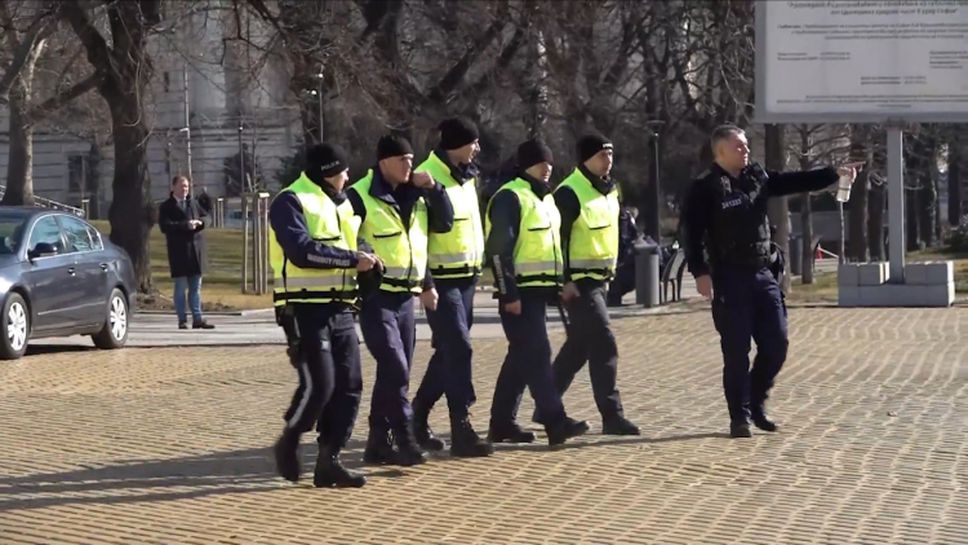 Полицията е заела позиция пред парламента за протеста на феновете на Левски