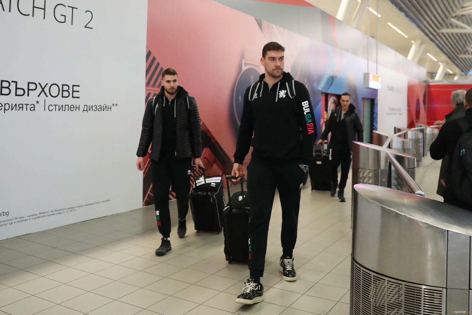 Националите по волейбол се прибират след олимпийска квалификация в Берлин