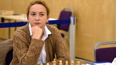 Загуби за Антоанета Стефанова и Нургюл Салимова на ЕП по шахмат