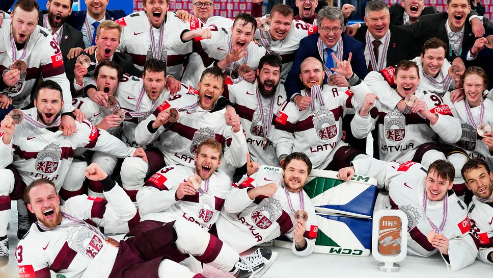 Парламентът на Латвия обяви понеделник за празник след историческия бронз на Световното по хокей