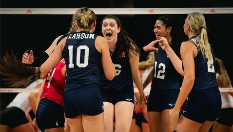 Олимпийските шампионки от САЩ се справиха с Канада в Арлингтън