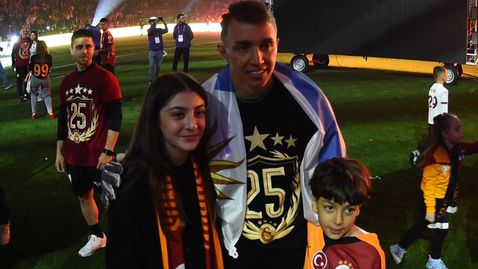 Легендарният вратар на Галатасарай Фернандо Муслера обяви, че напуска клуба