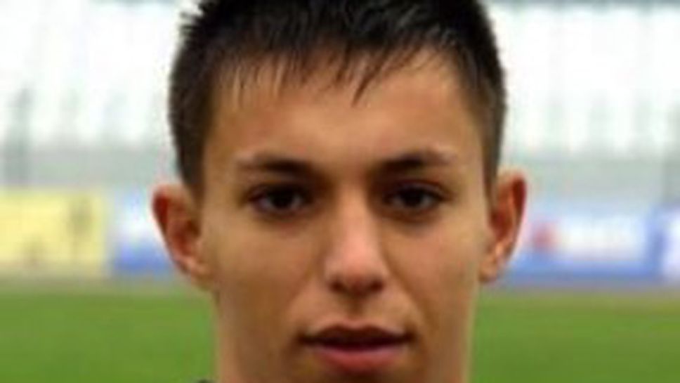 Локо (Пд) подкрепя свой талант, който загуби приятелката си