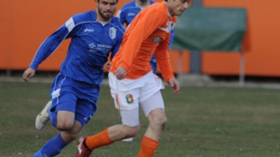 Ицо Янев на линия за "оранжевите" срещу "чуковете"