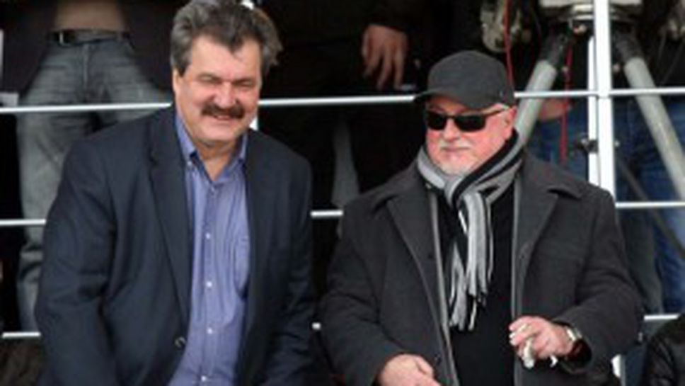 Батков: Биха ни заслужено, гледаме си първенството