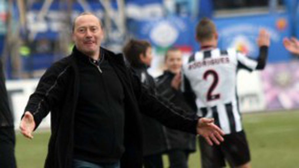 Костов с остра реплика към Велев (видео)