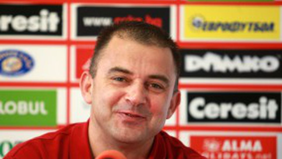 Легендарен треньор на ЦСКА: Дуци е за бой