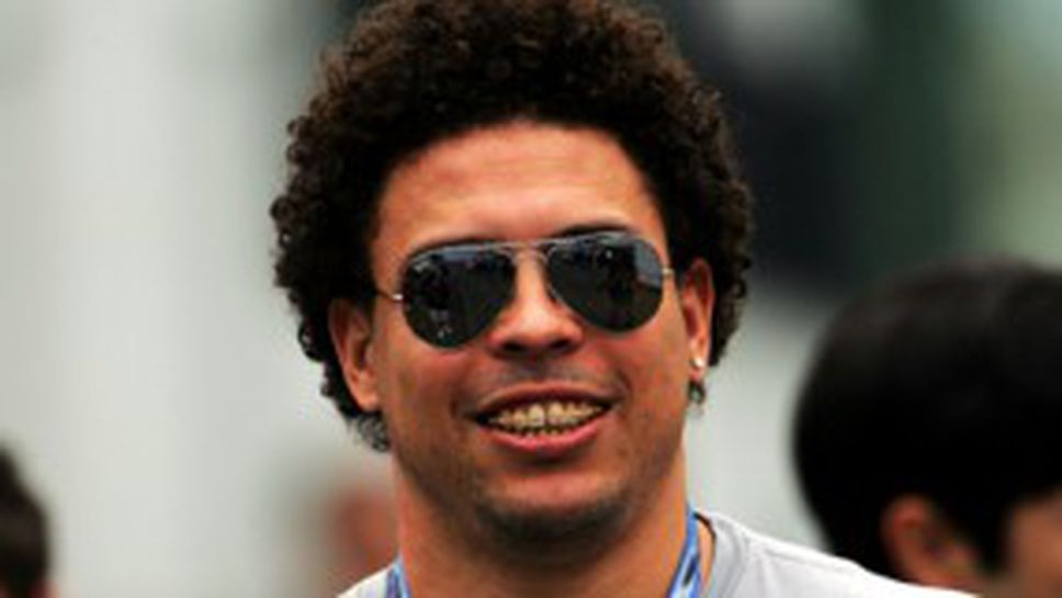 Роналдо: Неймар може да стане по-добър от Меси, но трябва да напусне Бразилия