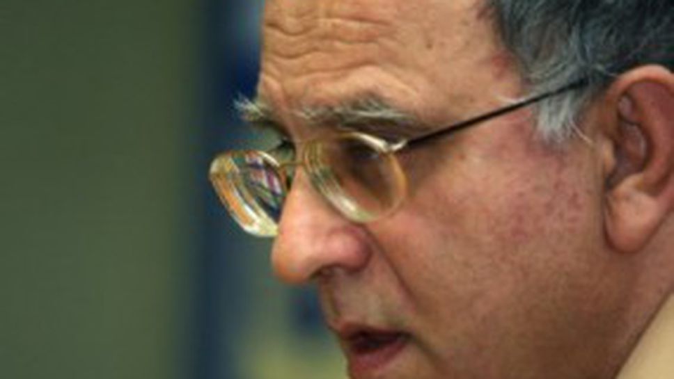 Стоичков и "доктор" е като на свинче звънче, смята преподавателят от ПУ (ВИДЕО)